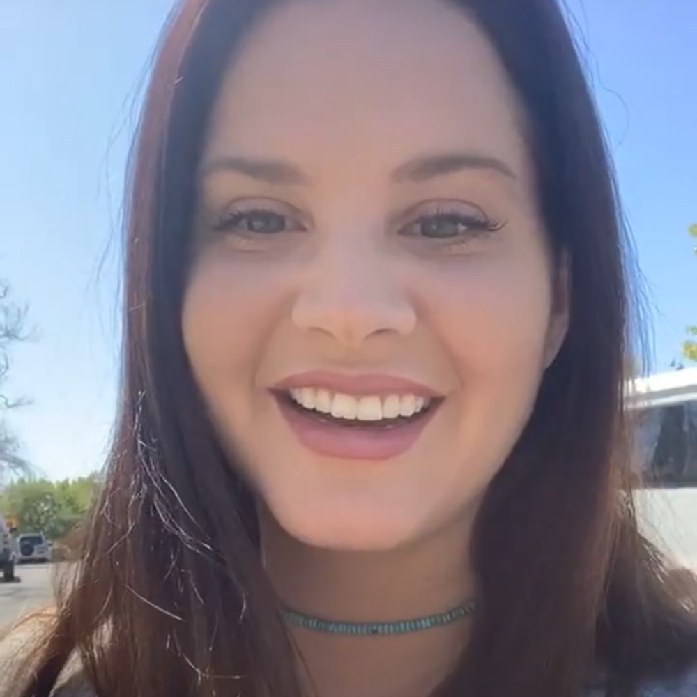 Meet your Posher, Vikky